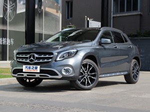 北京奔驰 奔驰GLA 2017款 GLA 220 4MATIC 豪华型
